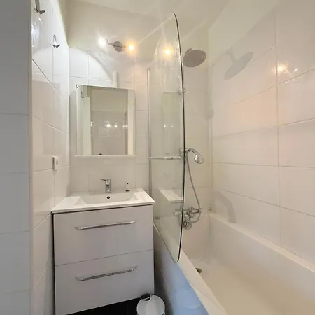 Apartment Eden Centre *